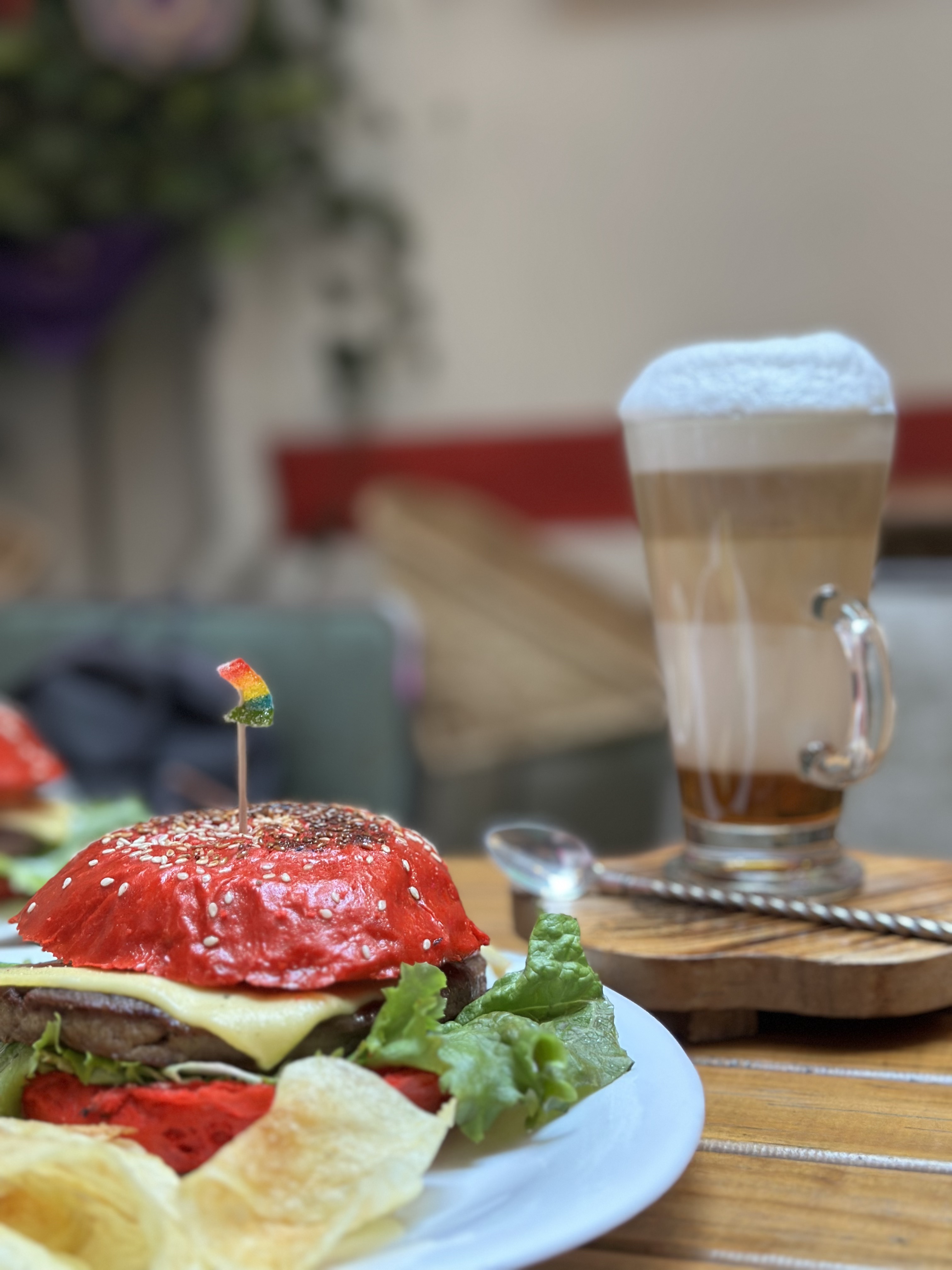 Hamburguesa y cerveza artesanal